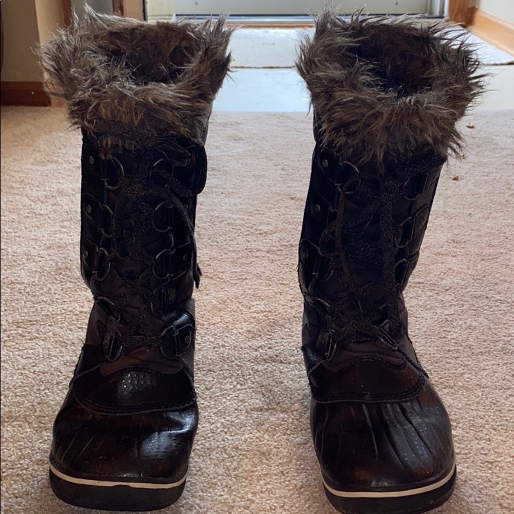 Sorel black waterproof winter boots